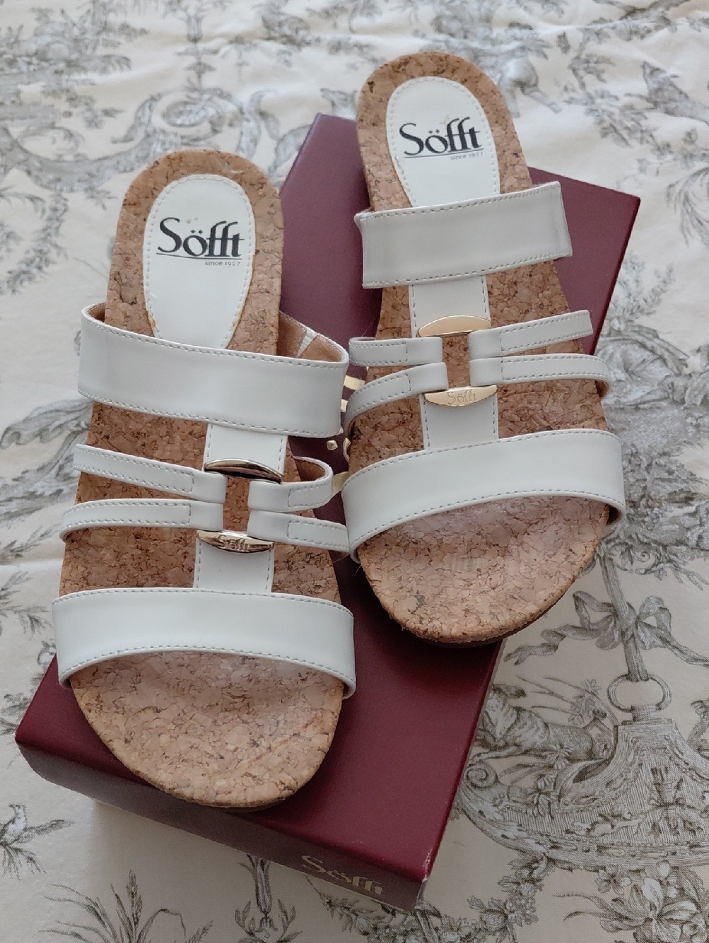 SOFFT White Cork Slide Sandals
